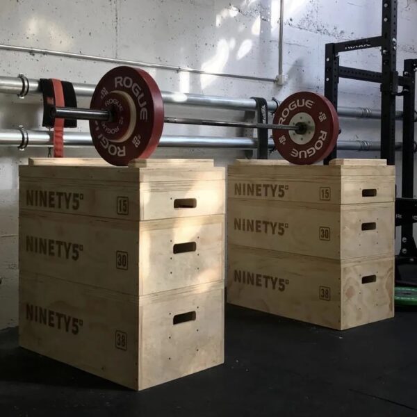 Immagine del prodotto di un set di blocchi da jerk Ninety5 - legno