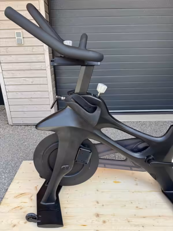 IMG_9801 Professionelle Spinning Bikes Set aus 50 Stück | Occasion im Kundenauftrag