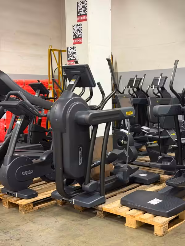 b-019fd15b913570e9b28fe81e7e87c48c-s-46079-technogym-cardio-geratepark-19-stk-jahrgang-2016-occasion-9ab987d0cf Technogym Cardio Gerätepark 19 Stk. Jahrgang 2016 | Occasion