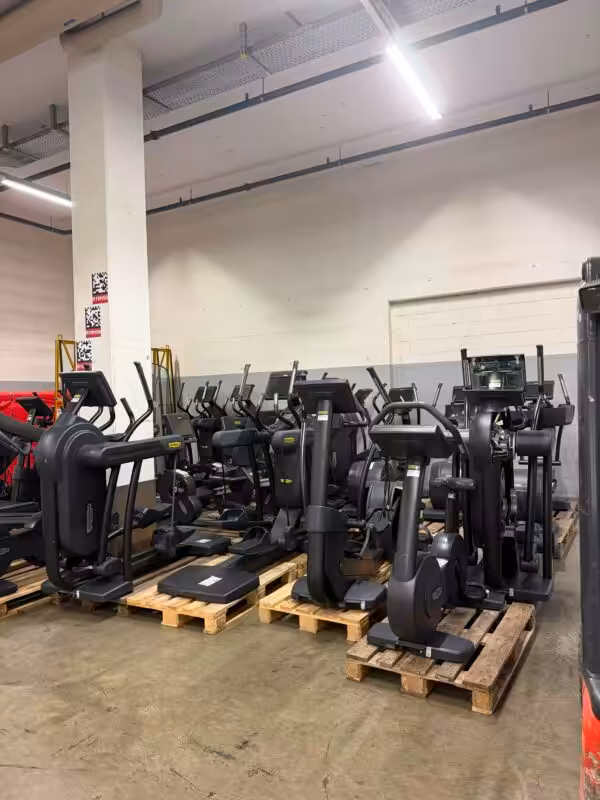 b-019fd15b913570e9b28fe81e7e87c48c-s-46079-technogym-cardio-geratepark-19-stk-jahrgang-2016-occasion-c05ea8d5f6 Technogym Cardio Gerätepark 19 Stk. Jahrgang 2016 | Occasion