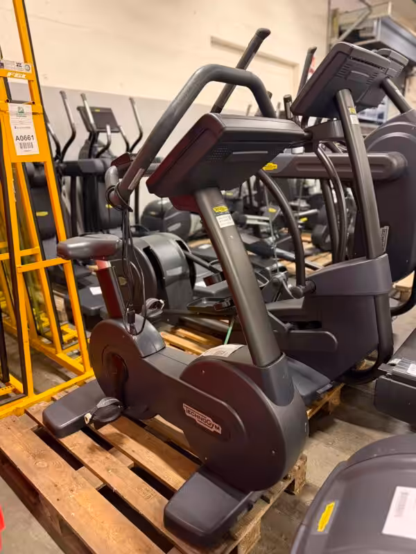 b-019fd15b913570e9b28fe81e7e87c48c-s-46079-technogym-cardio-geratepark-19-stk-jahrgang-2016-occasion-da28b9329a Technogym Cardio Gerätepark 19 Stk. Jahrgang 2016 | Occasion