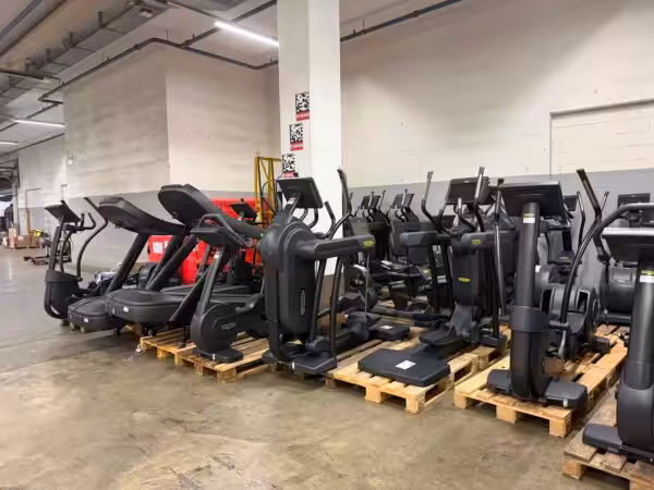 b-019fd15b913570e9b28fe81e7e87c48c-s-46079-technogym-cardio-geratepark-19-stk-jahrgang-2016-occasion-e4ae7900ce Technogym Cardio Gerätepark 19 Stk. Jahrgang 2016 | Occasion
