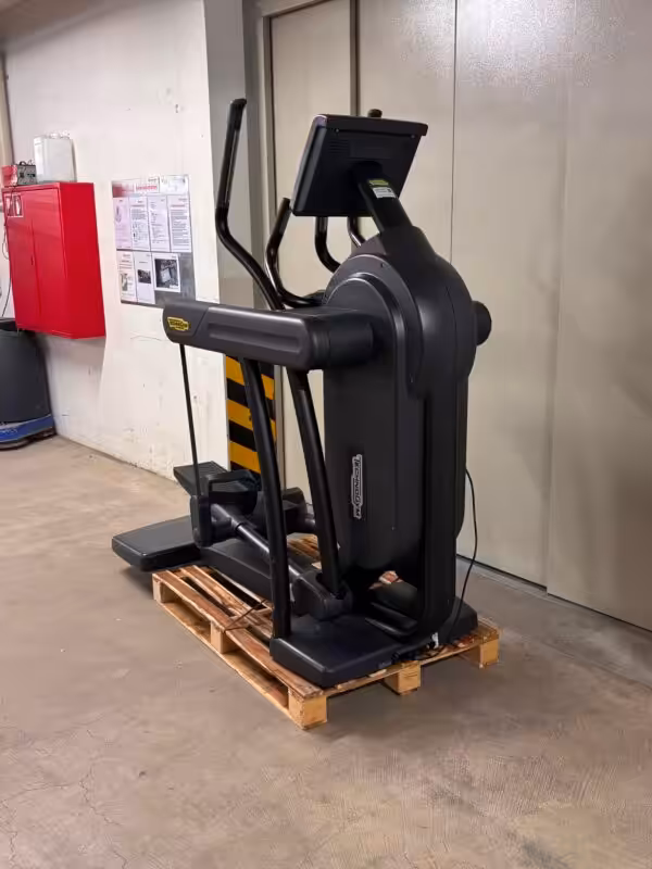 b-01a0570e935873f8a0d0c4f8337f3c03-s-67878-technogym-vario-excite-1000-tv-elliptical-occasion-0a19058361 Technogym Vario Excite 1000 TV Elliptical | Occasion