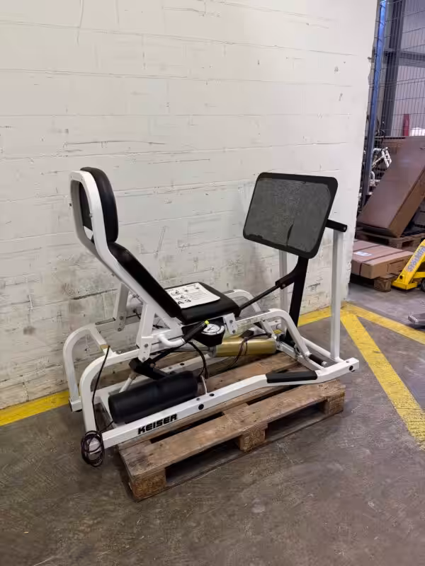 b-01a0f274a94372d194c9bac3db36f0ff-s-08527-keiser-leg-press-occasion-803d362497 KEISER Lower Body Trio – Leg Press, Curl, Extension | Occasion