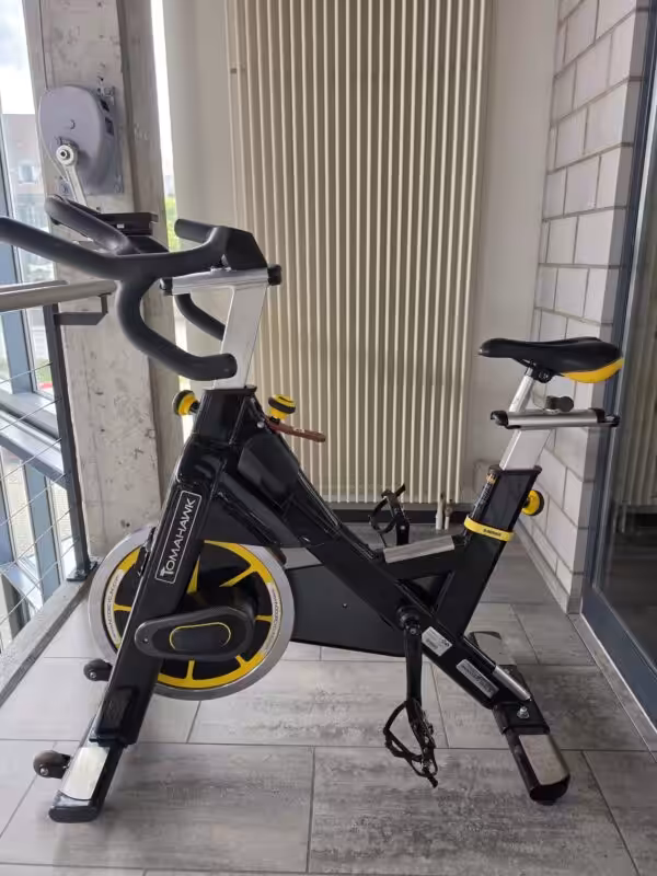b-01a13067a3797111a68a118b84d4b0dd-s-06036-set-a-12-stk-tomahawk-spinningbike-s-series-occasion-im-kundenauftrag-7b83e4792c Set à 12 Stk. Tomahawk Spinningbike S-Series | Occasion im Kundenauftrag